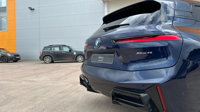 BMW iX 300kW xDrive45 Sport 101kWh 5dr Auto Electric Estate